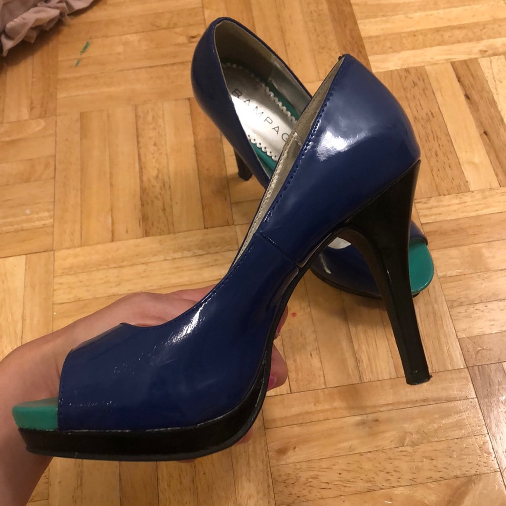 Blue heels - Picture 2 of 4